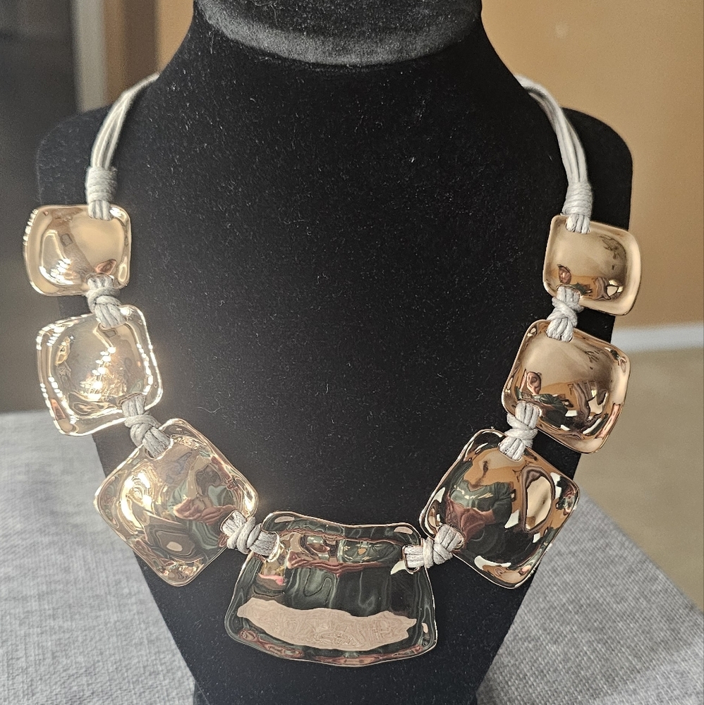 Elegant Gold and Silver Necklace 18 Inch With 2 Inch Extender - Picture 2 of 5